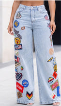 Load image into Gallery viewer, Patch denim jeans
