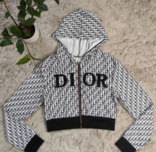 Load image into Gallery viewer, Embroidered jacket
