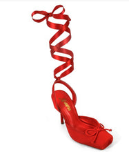 Load image into Gallery viewer, Ballerina-red
