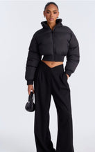 Load image into Gallery viewer, Puffer jacket
