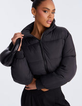 Load image into Gallery viewer, Puffer jacket
