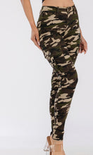 Load image into Gallery viewer, Camo straight leg cargos
