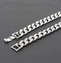 Load image into Gallery viewer, Hammered bulk chain necklace
