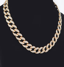 Load image into Gallery viewer, Hammered bulk chain necklace
