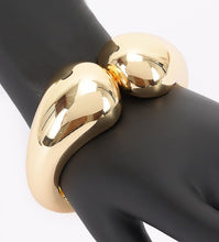 Load image into Gallery viewer, Metal hinge cuff bracelet

