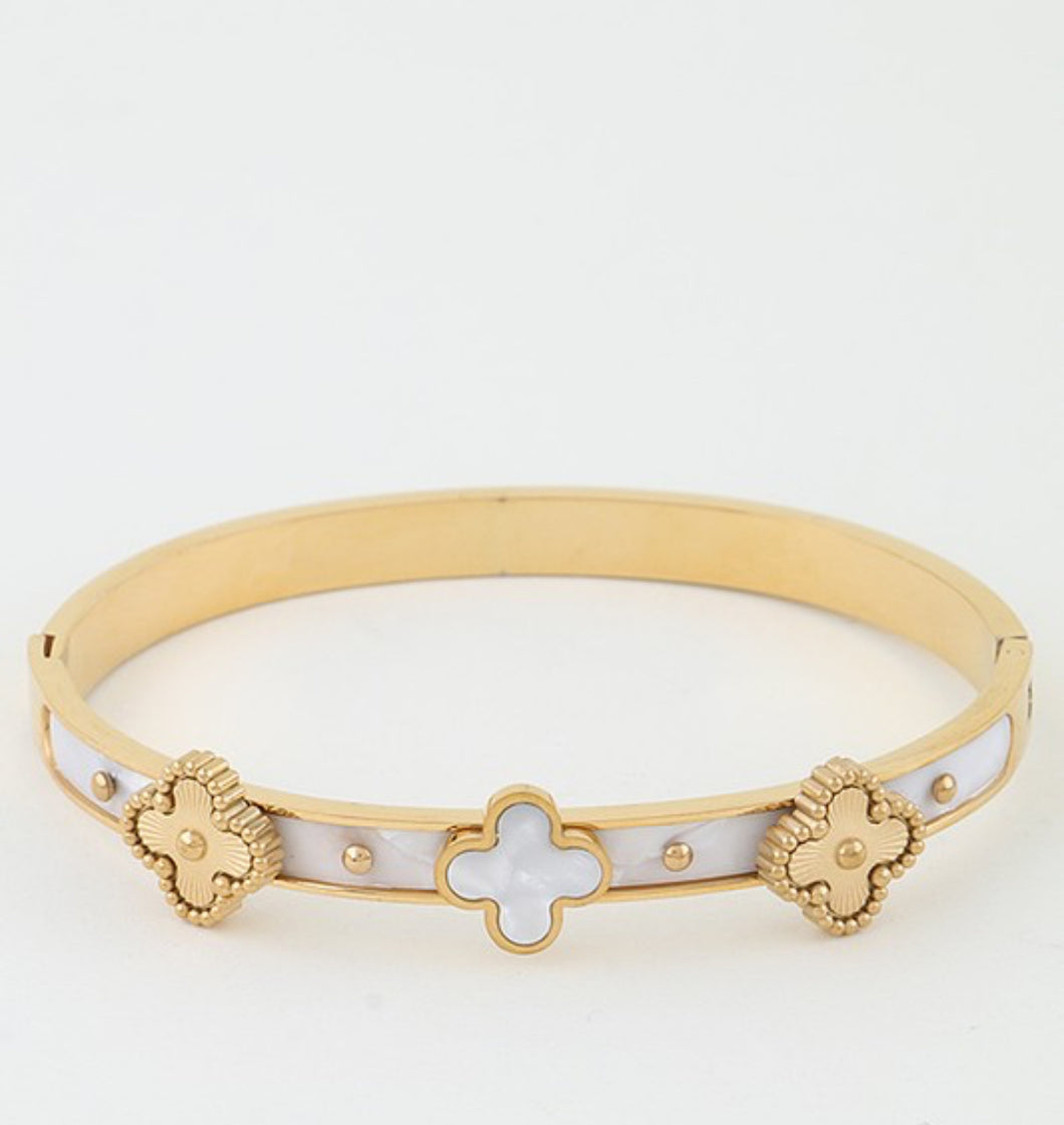 Marble clove bracelet