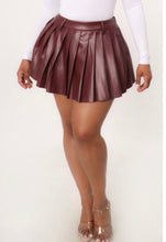 Load image into Gallery viewer, Faux leather pleated skirt
